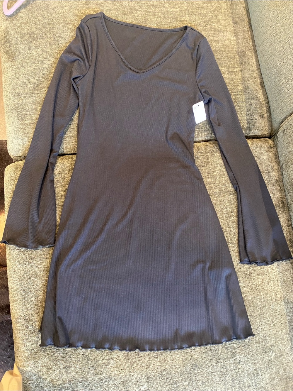 Women's Black Long Sleeve V-Neck Knit Dress
